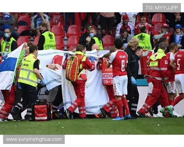 英媒报道小舒梅切尔赛前发现球门高度异常紧急调整确保比赛顺利进行